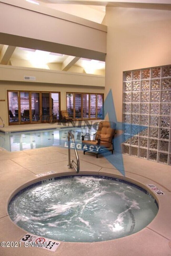 Foto del edificio - CONDO located near Sonoma Golf Course!