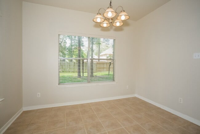 Foto del edificio - 7714 Danehill Dr