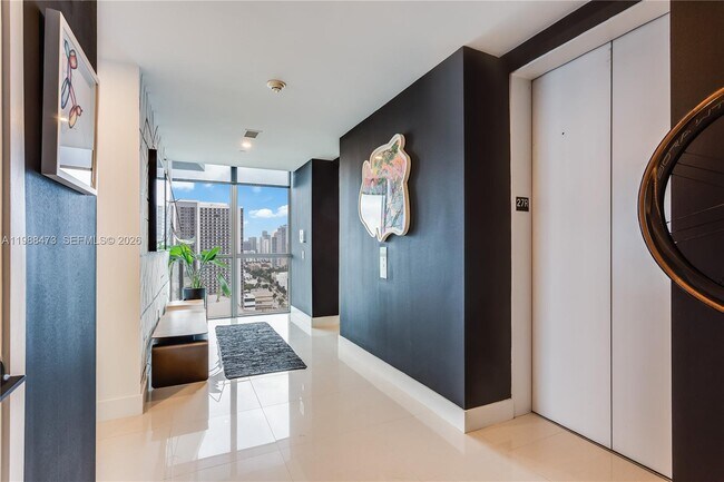 Foto del edificio - 1100 Biscayne Blvd