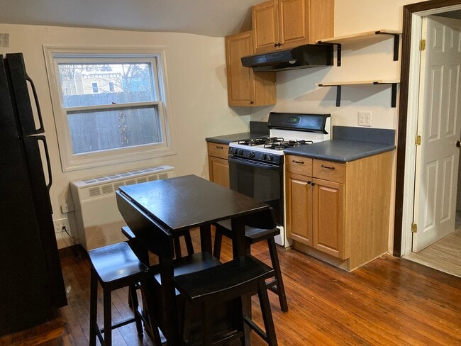 Building Photo - 36 E Harrison St