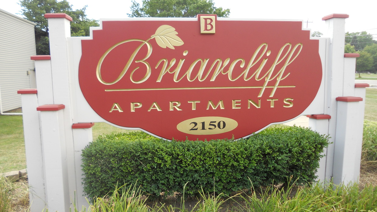 Foto principal - Briarcliff Apartments