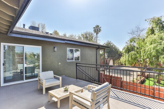 Building Photo - 5217 Coringa Dr