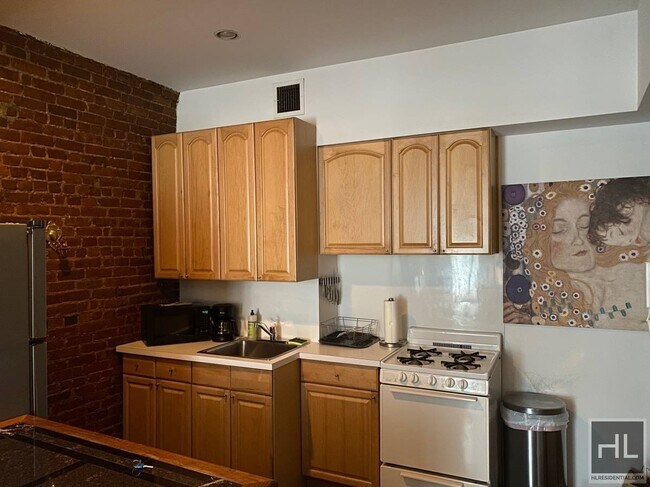 Building Photo - LEXINGTON AVENUE