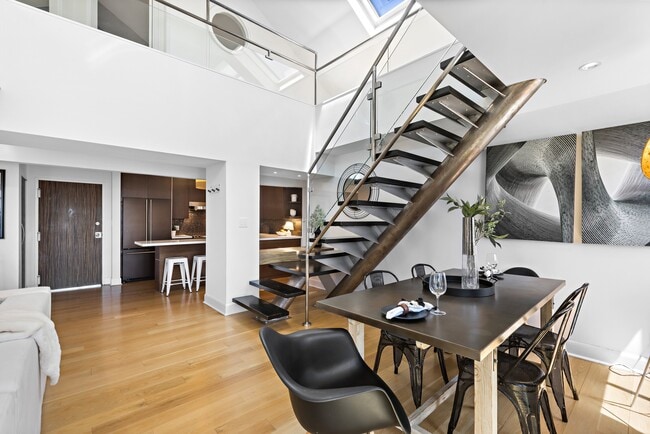 Building Photo - Downtown Duplex for Rent