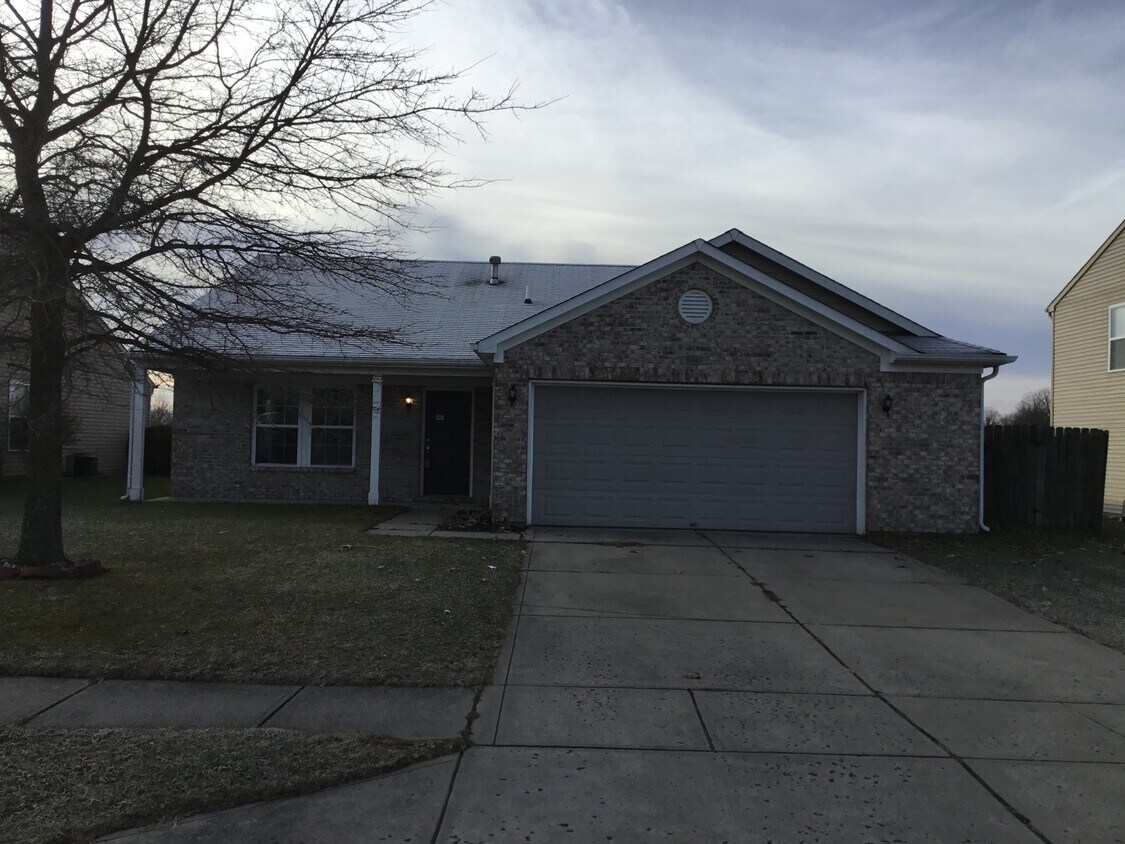 8449 Adams Mills Place House Rental in Camby, IN