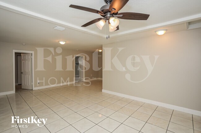 Foto del edificio - 1155 NW 127th St