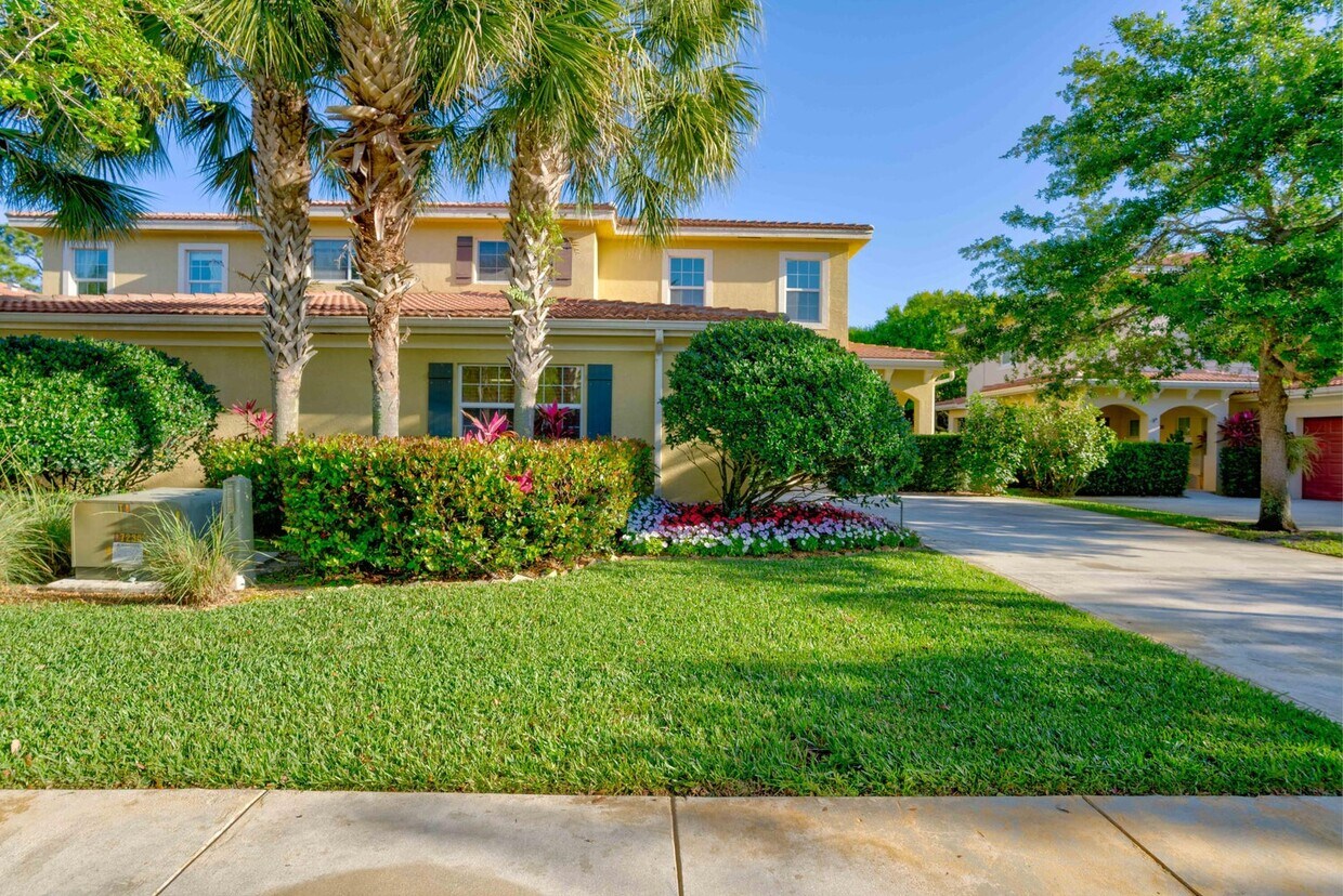Foto principal - 119 White Wing Ln