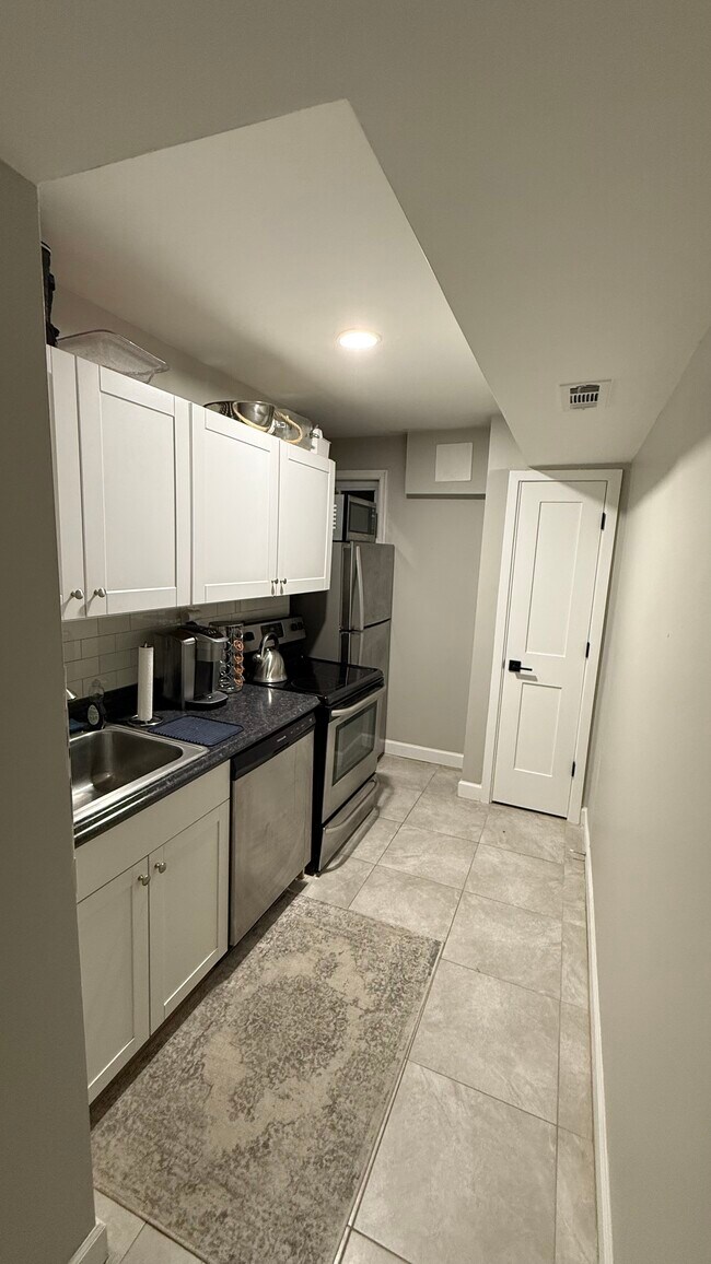 Foto del edificio - 3601 Camden St SE