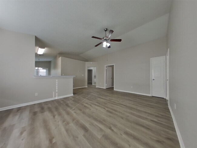 Foto del edificio - 3254 Kelling St