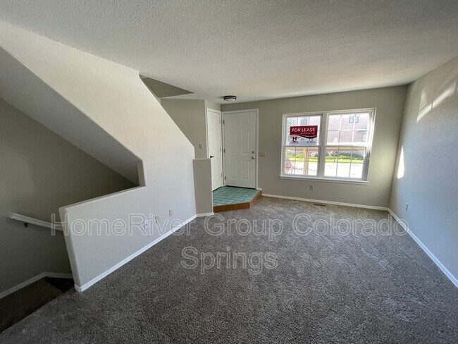 Building Photo - 6348 Colony Cir