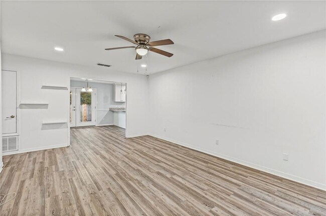 Foto del edificio - 5907 Windham Ct