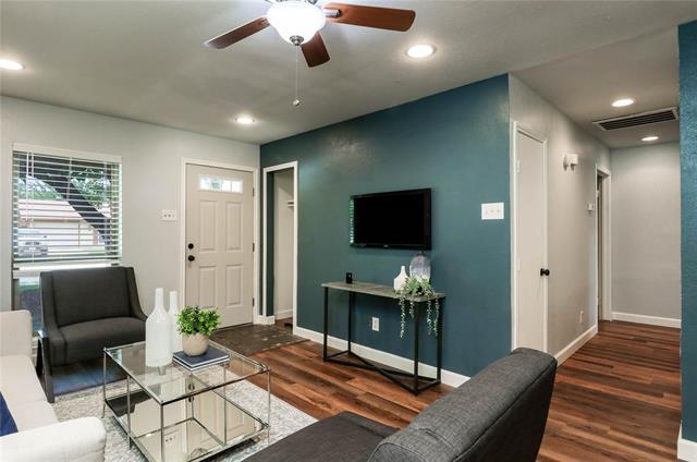 Foto del edificio - 920 Ashwood Dr