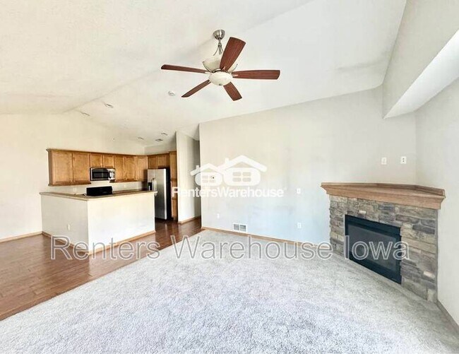 Foto del edificio - 2000 Meadow Ct