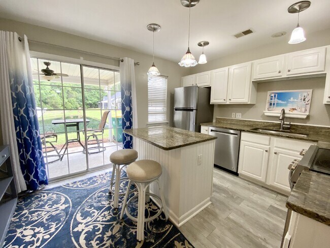 Foto del edificio - Spend your Summer in Bluffton! Furnished R...