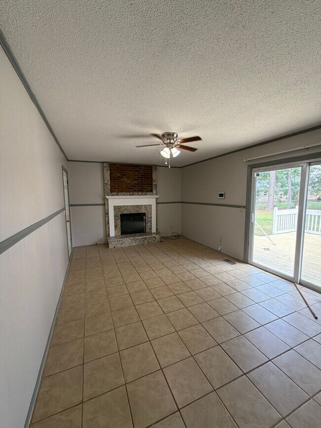 Foto del edificio - New Listing!!