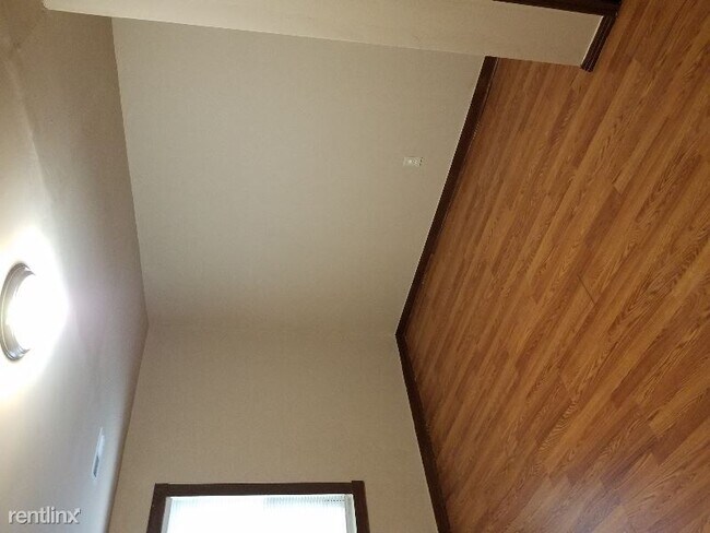 Foto del edificio - 4 br, 2 bath House - 887 Carter St
