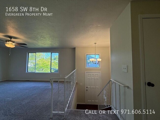 Foto del edificio - 1658 SW 8th Dr
