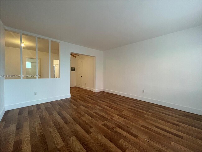 Building Photo - 1135 Euclid Ave