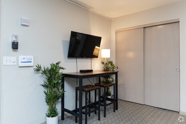 1HAB, 1BA - 625 ft² - Área de comedor - The Ridge at Chestnut Hill