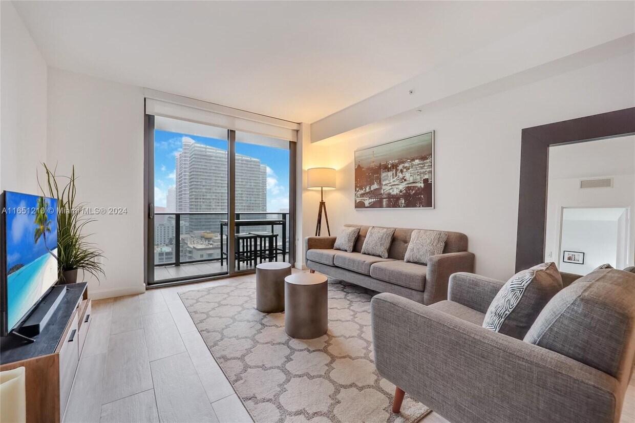 Foto principal - 45 SW 9th St