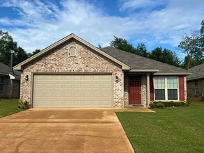 Building Photo - 122 Dawson's Ml Dr