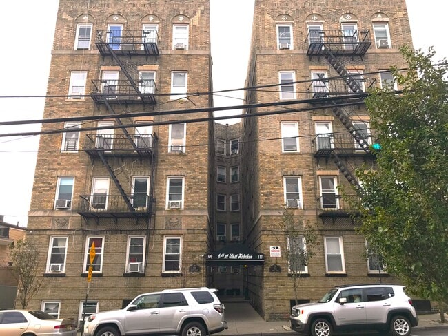 Building Photo - 6th at West Hoboken