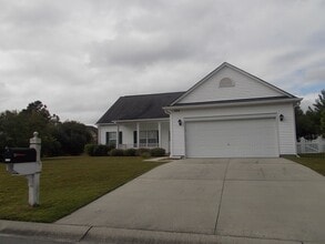 Building Photo - 696 Churchill Downs Dr