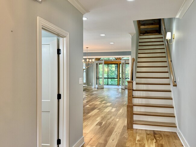 Building Photo - 243 Chuniloti Way