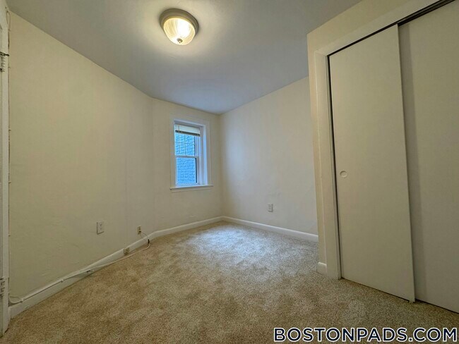 Foto del edificio - 1223 Beacon St