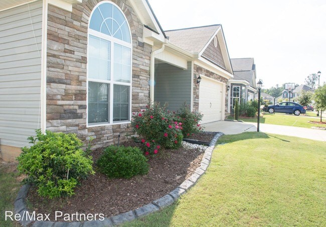 Building Photo - 3 br, 2 bath House - 910 Avalon Court
