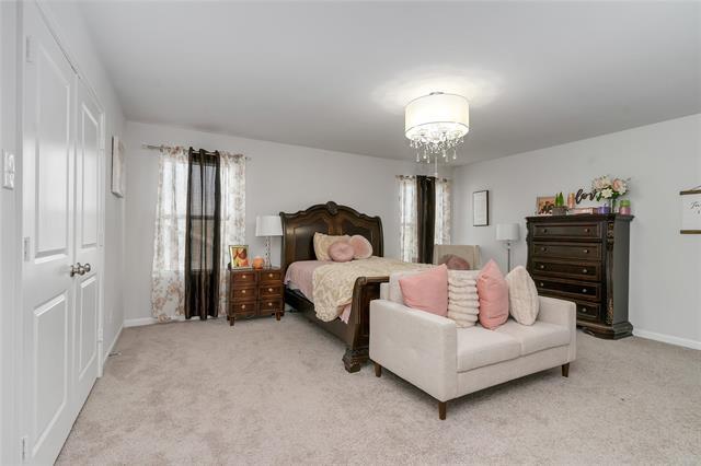 Building Photo - 845 Sugartree Dr