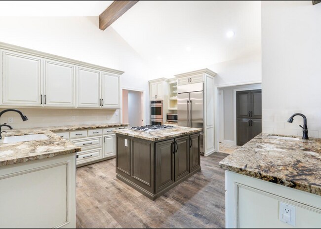 Foto del edificio - 585 E Chesapeake Cir