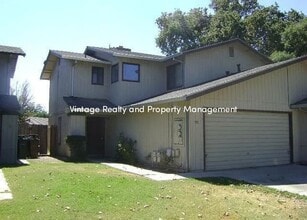Building Photo - 152 Adobe Ct