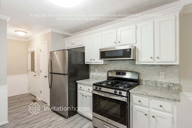 Building Photo - 1190 Burning Bush Dr