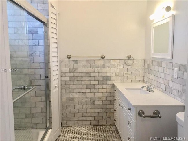 Foto del edificio - 527 W 46th St
