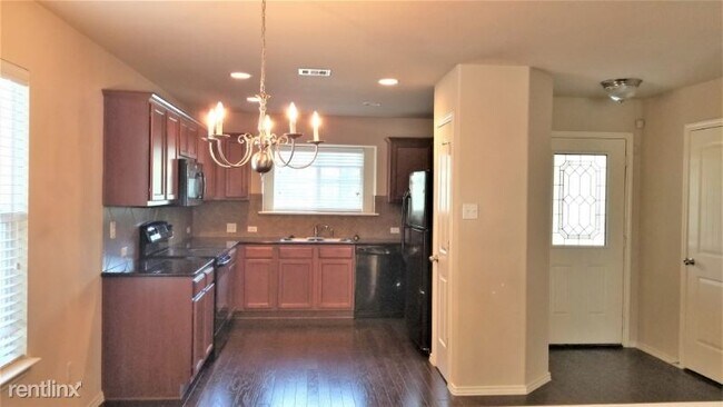 Building Photo - 3 br, 2.5 bath House - 821 Palo Duro Dr