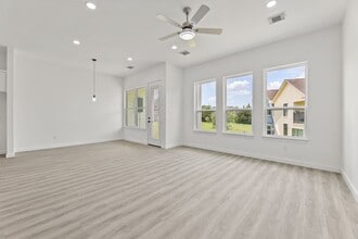 Building Photo - 256 Capetown Way