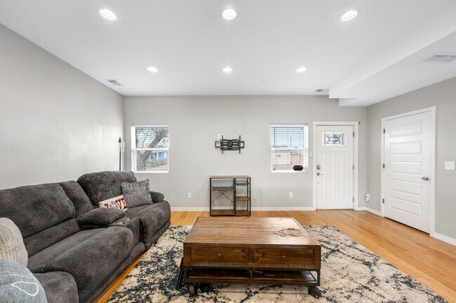 Building Photo - 3BD, 2.5BA Half-Duplex for Lease in Commerce City with 2-Car Garage