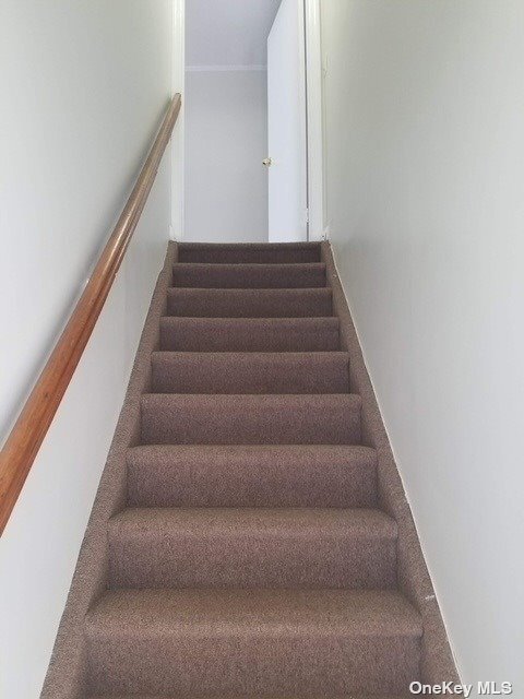 Foto del edificio - 225 Parkside Ct