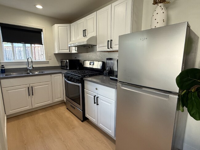 Foto del edificio - 14361 Buckner Dr