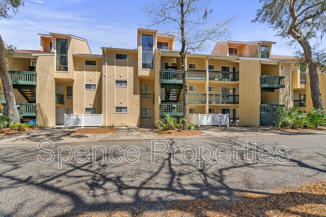 Foto del edificio - 300 Yacht Club Dr