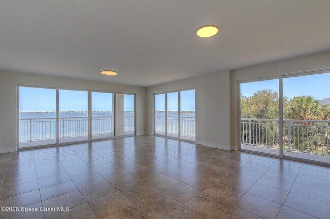Foto del edificio - 1465 S Harbor City Blvd