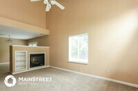 5061 Lewiston Dr