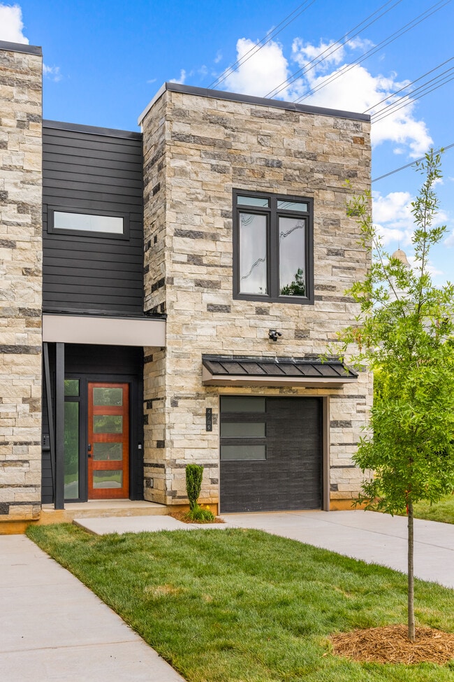 Foto del edificio - 4709 Walden Ct