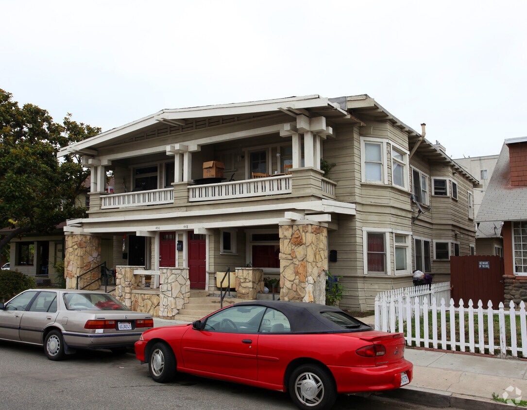 Building Photo - 444-452 Magnolia Ave