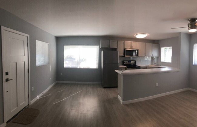 Building Photo - Driftwood Villas Apartments