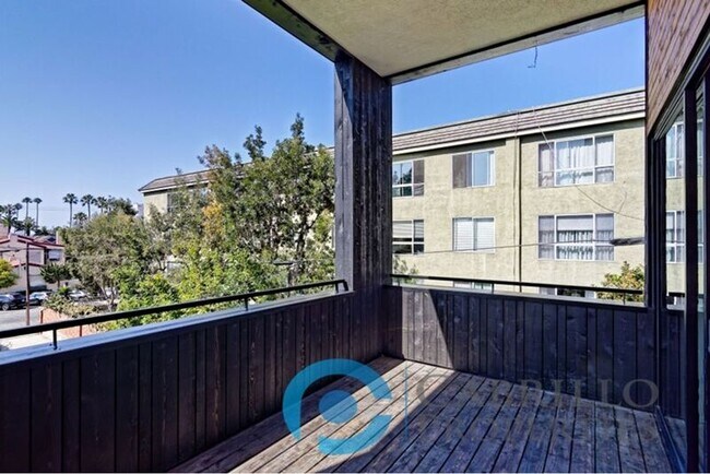 Foto del edificio - 2870 Fourth Ave