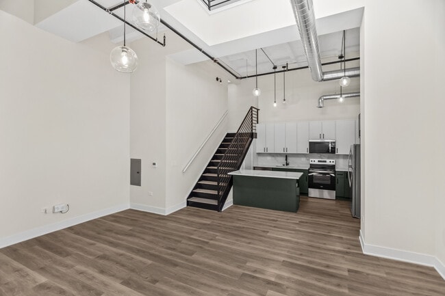 Foto del edificio - 1453 Maple Ave