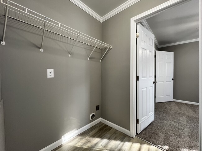 Foto del edificio - 85 W Sourwood Dr