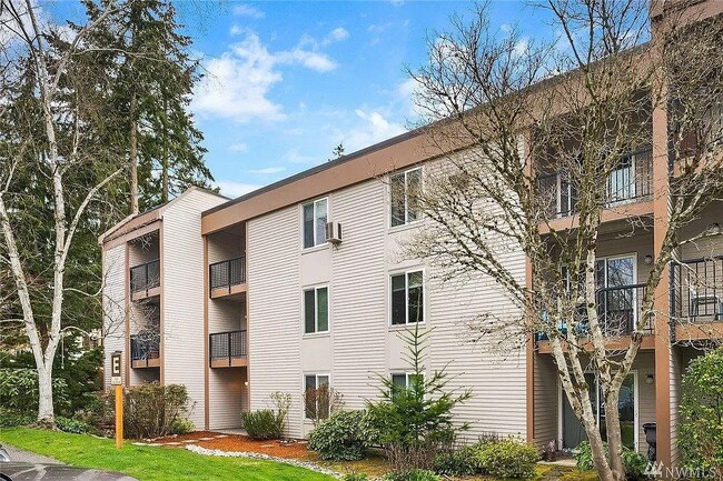 Photo - 14630 NE 32nd St Apartment